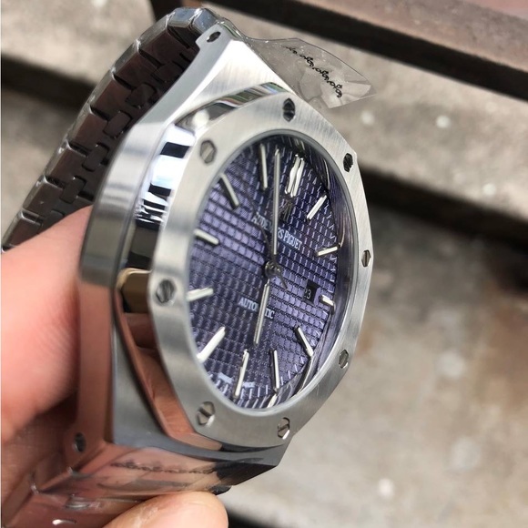 Audemars Piguet Royal Oak Watch - Picture 5 of 5